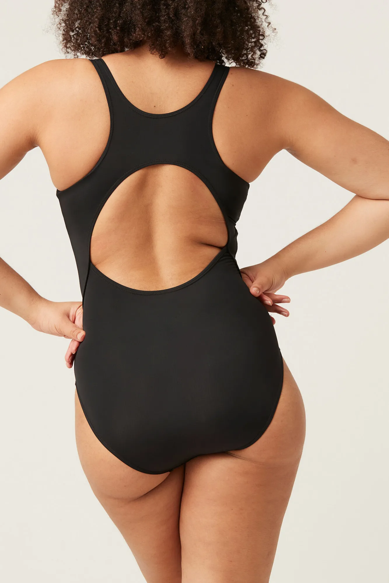 Modibodi Bañador menstrual adolescente deportivo nailon reciclado absorción ligero moderada