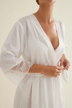 Promise Bata Lencera Kimono Corta Satén