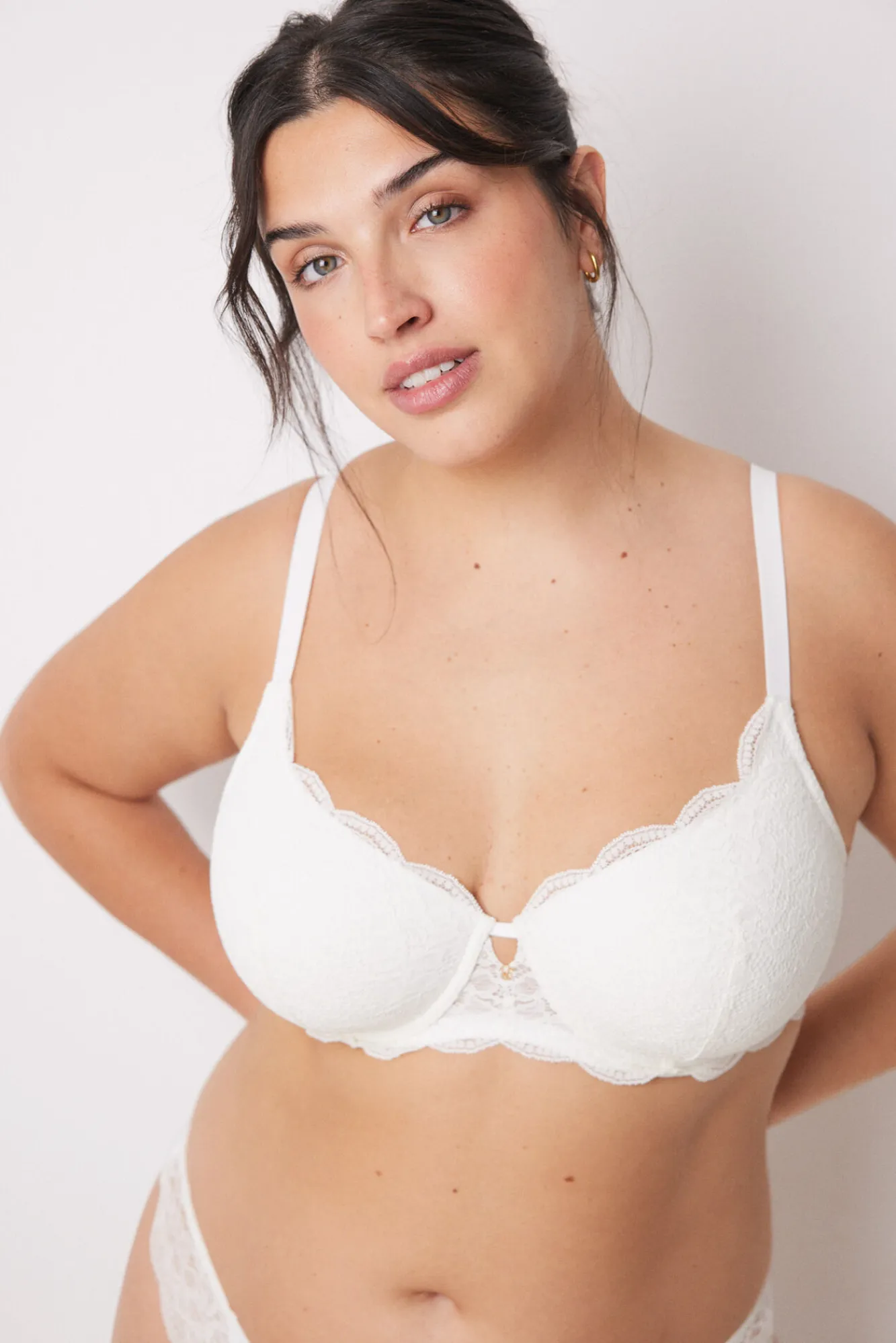 Women'secret BEAUTIFUL Sujetador clásico relleno encaje blanco