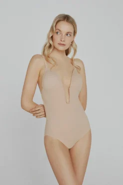 Ivette Bridal Body sin espalda con escote pronunciado en nude