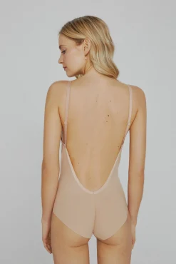 Ivette Bridal Body sin espalda con escote pronunciado en nude