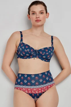 Gisela Braga bikini multiposición