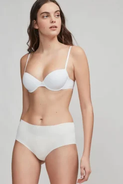 Gisela Braguita alta corte láser