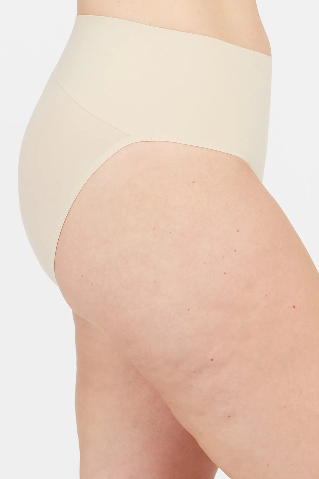 Spanx Braguita moldeadora invisible
