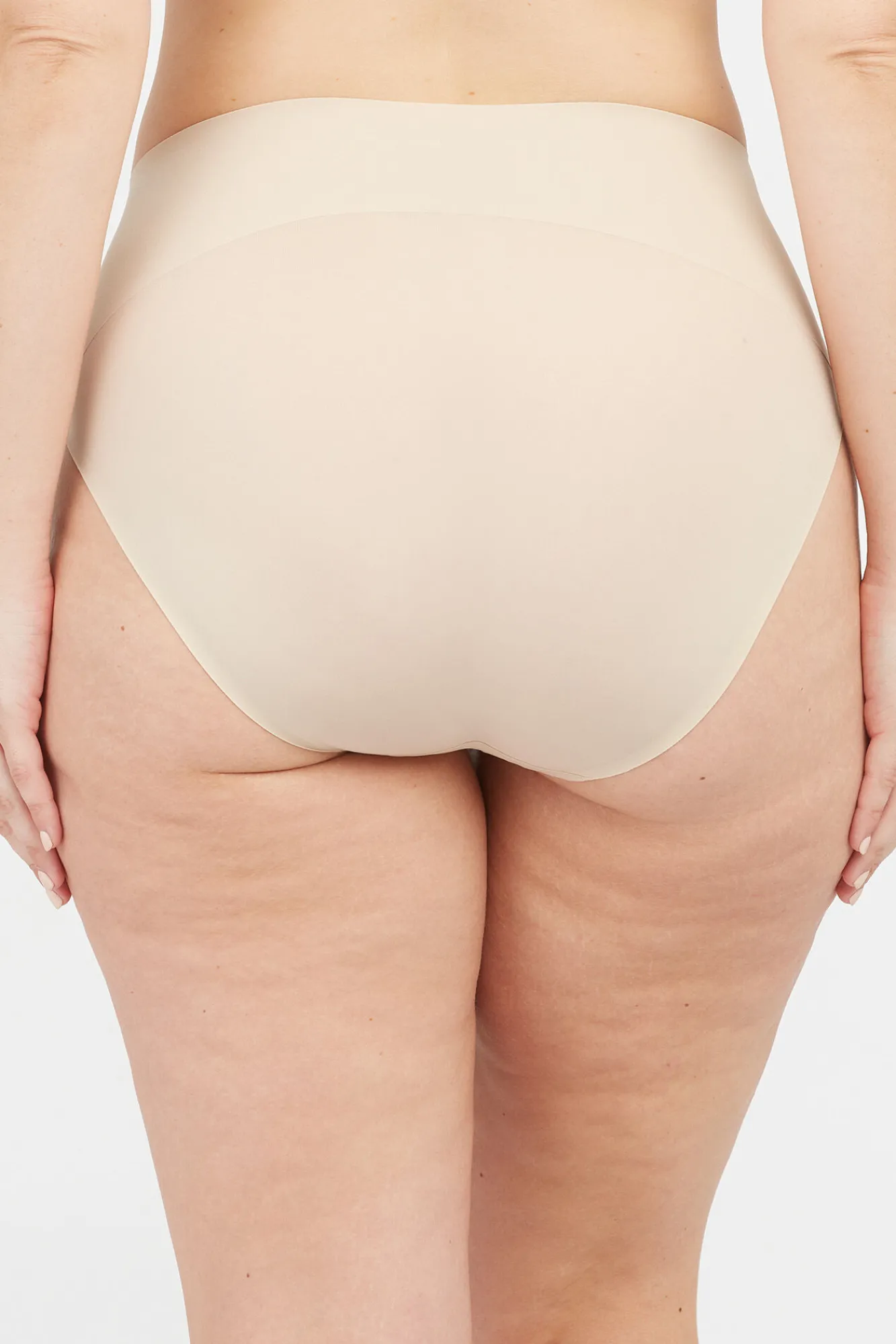 Spanx Braguita moldeadora invisible