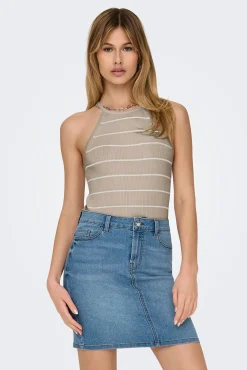 Only Camiseta ajustada tirantes