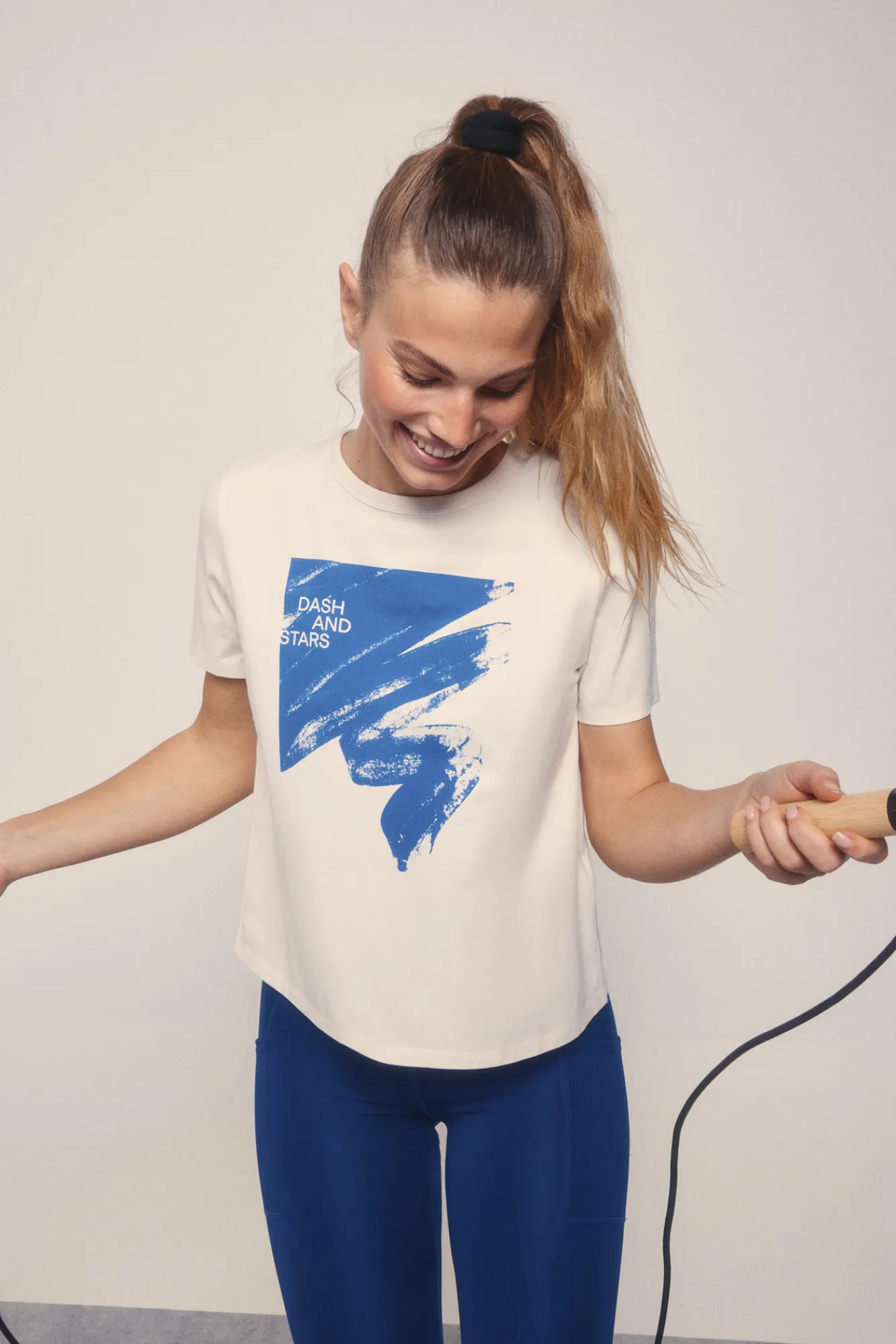 Dash and Stars Camiseta algodón pincelada