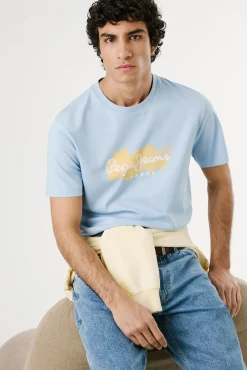 Pepe Jeans Camiseta de manga corta con logo y estampado frontal.