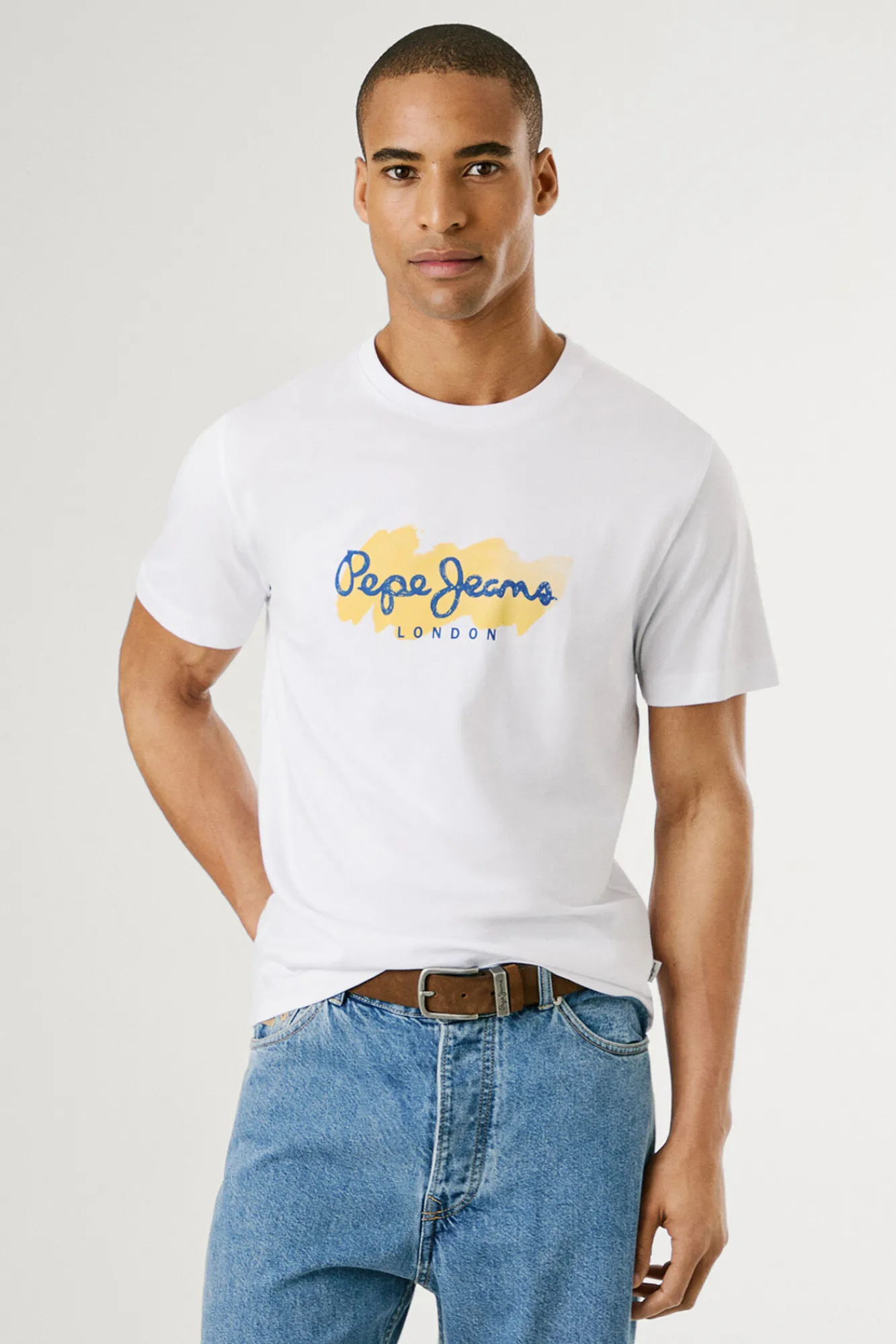 Pepe Jeans Camiseta de manga corta con logo y estampado frontal.