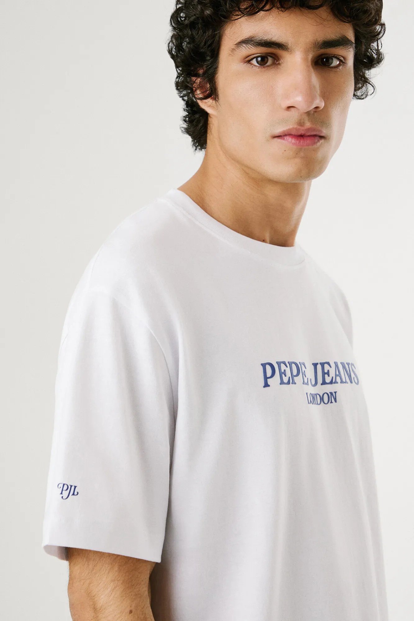 Pepe Jeans Camiseta de manga corta con logo y fantasia trasera.