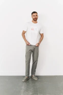 OOTO Camiseta gráfica lavada