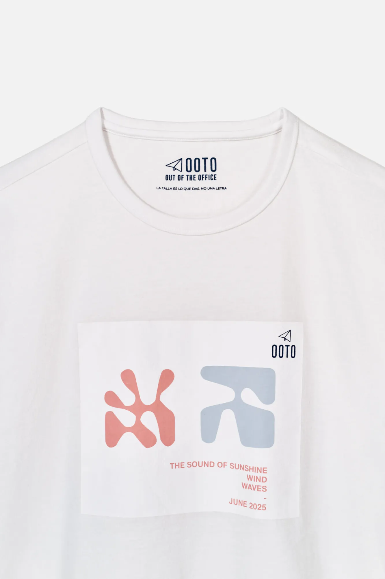 OOTO Camiseta gráfica lavada