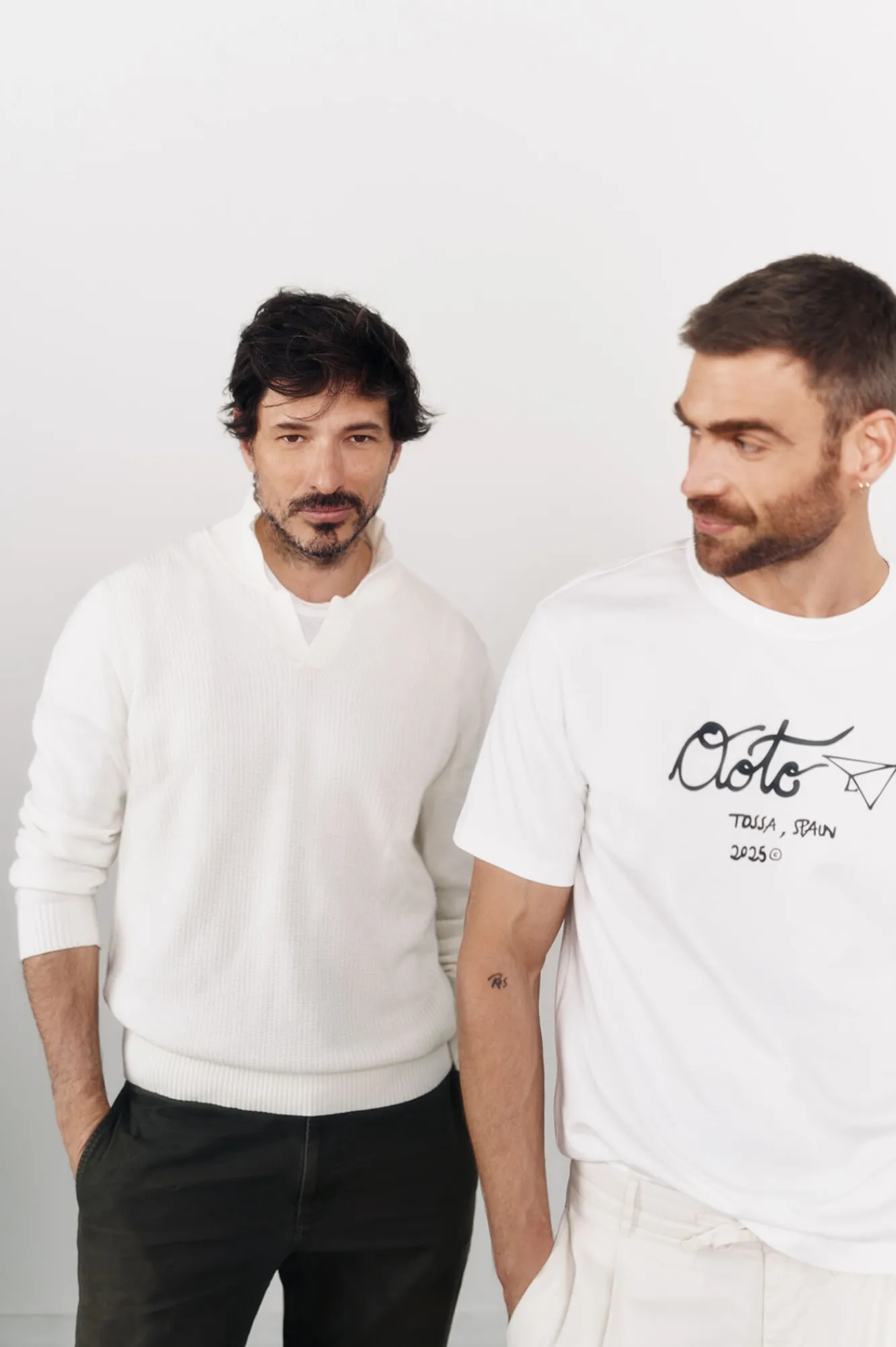 OOTO Camiseta gráfica lavada