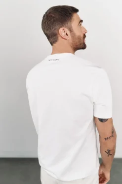 OOTO Camiseta gráfica lavada