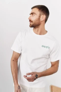 OOTO Camiseta gráfica lavada