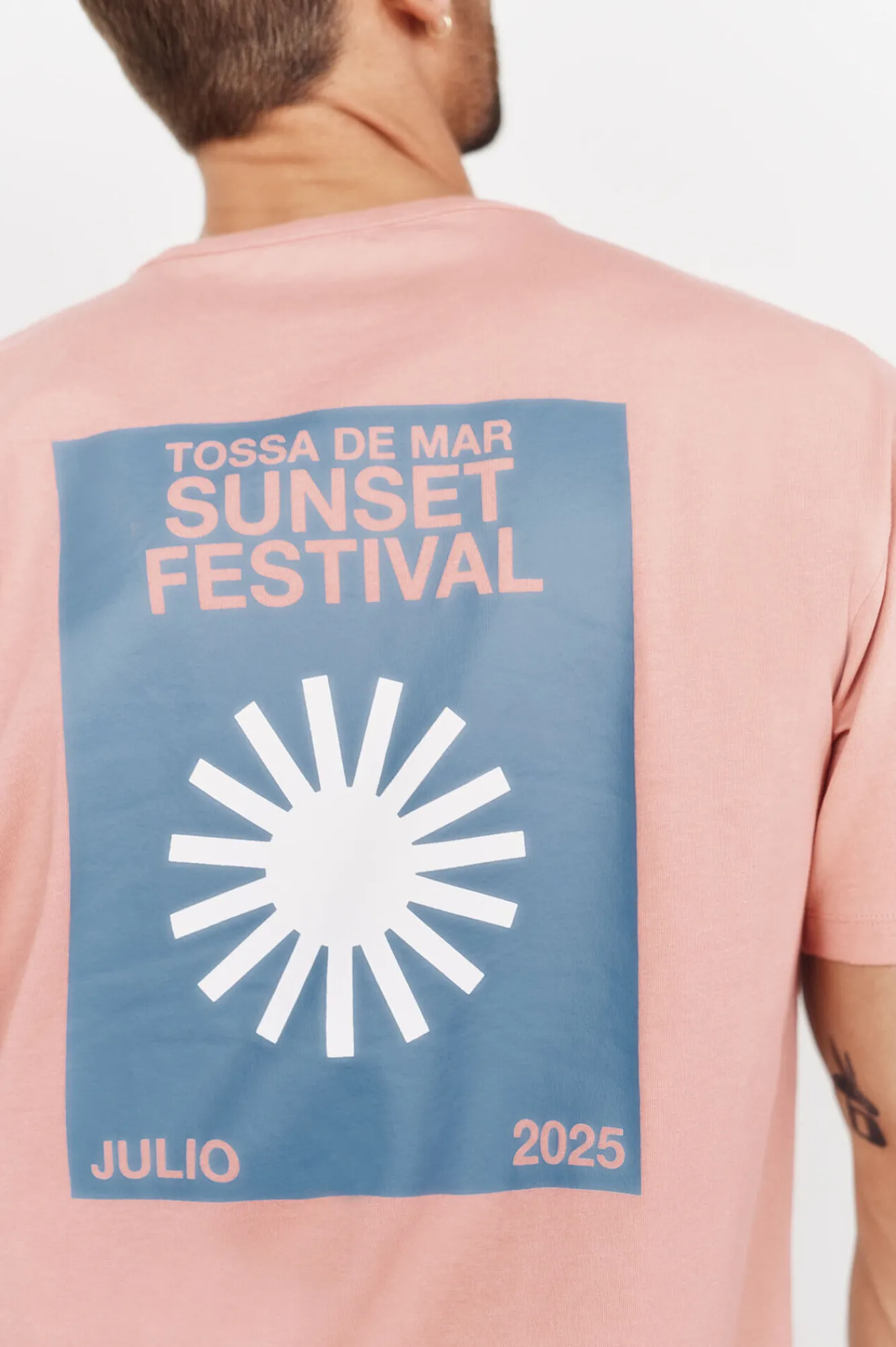 OOTO Camiseta gráfica lavada
