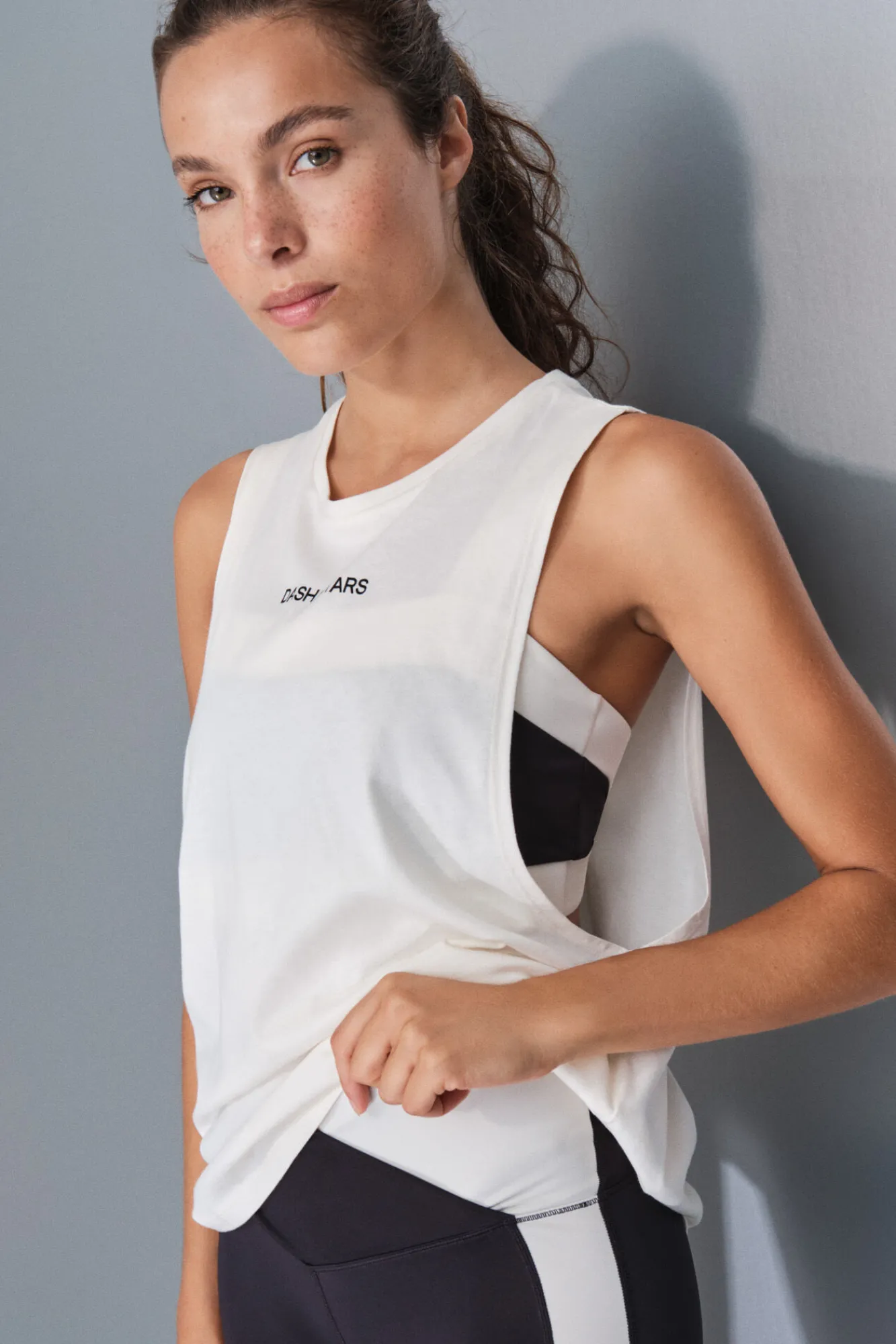 Dash and Stars Camiseta halter sin mangas algodón blanca