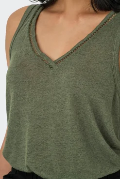 Only Camiseta regular fit tirantes