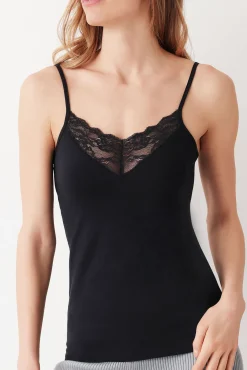 Cotonella Camiseta termal de mujer con encajes de tirantes