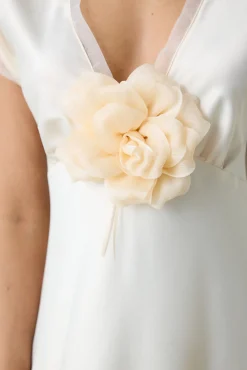 Penti Camisón corto satinado crema