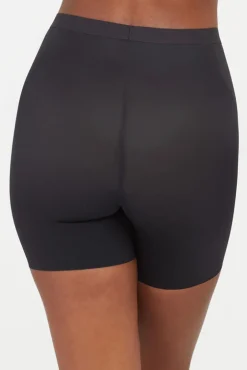 Spanx Faja pantalón moldeadora a la cintura con pierna corta