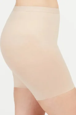 Spanx Faja pantalón moldeadora a la cintura con pierna corta