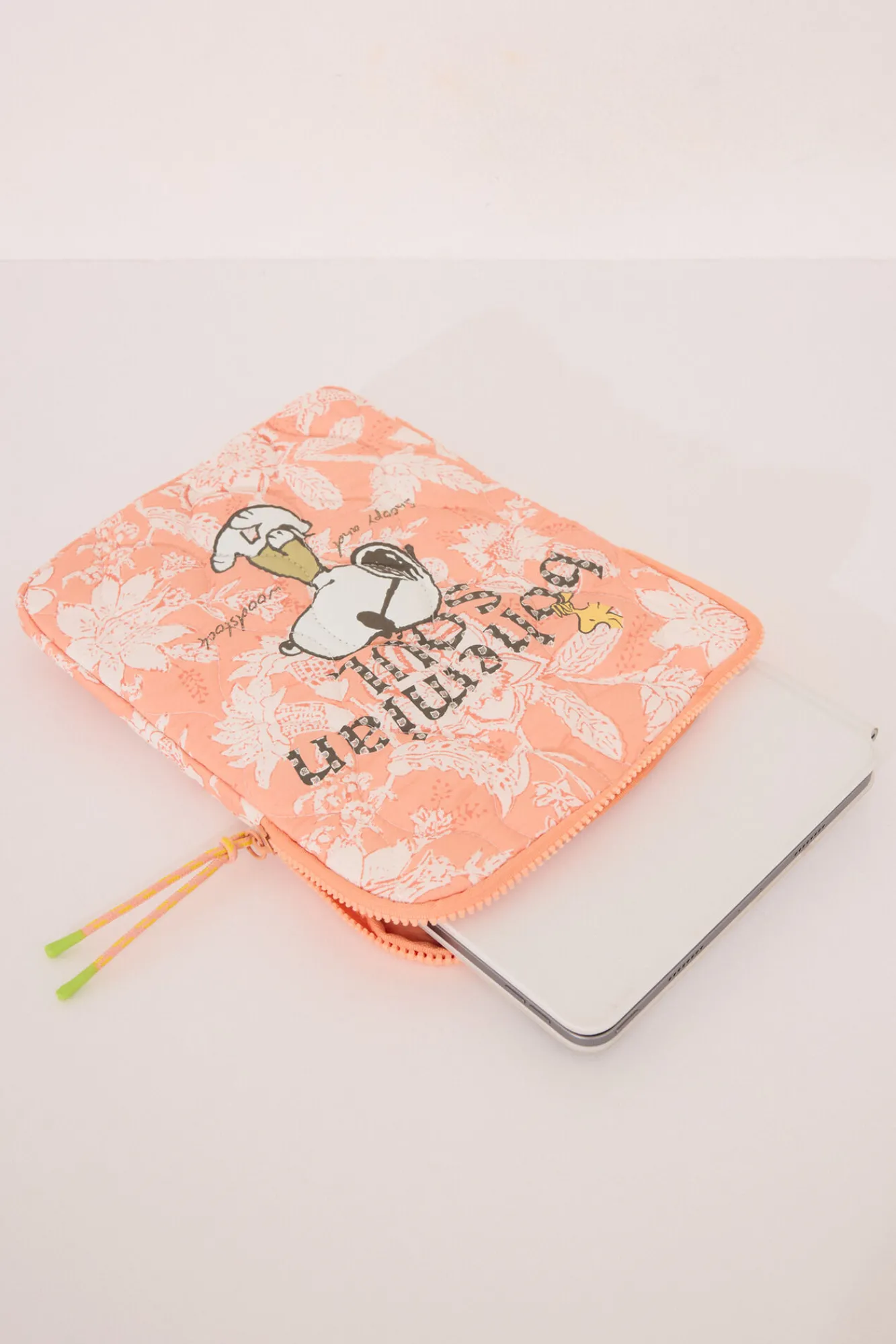 Women'secret Funda tablet Snoopy nylon acolchado