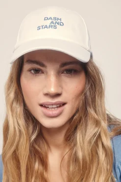 Dash and Stars Gorra blanca algodón logo