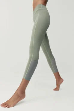Born Living Yoga Legging Namir