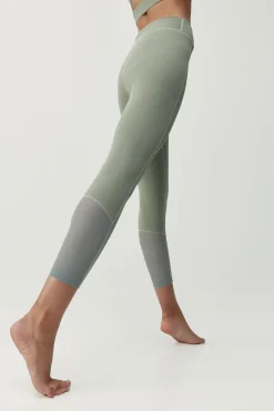 Born Living Yoga Legging Namir