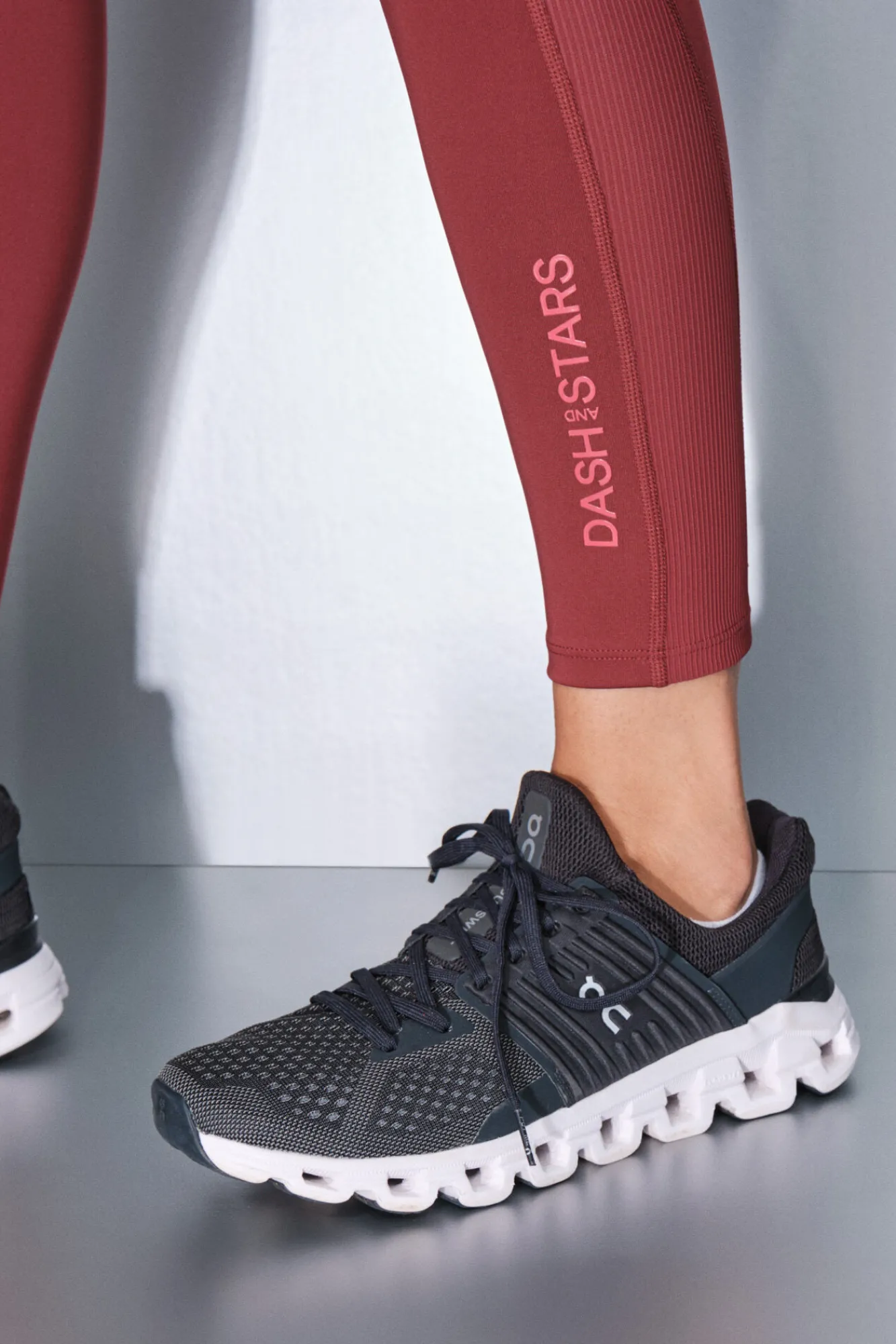 Dash and Stars Leggings 4D STRETCH tobillero granate