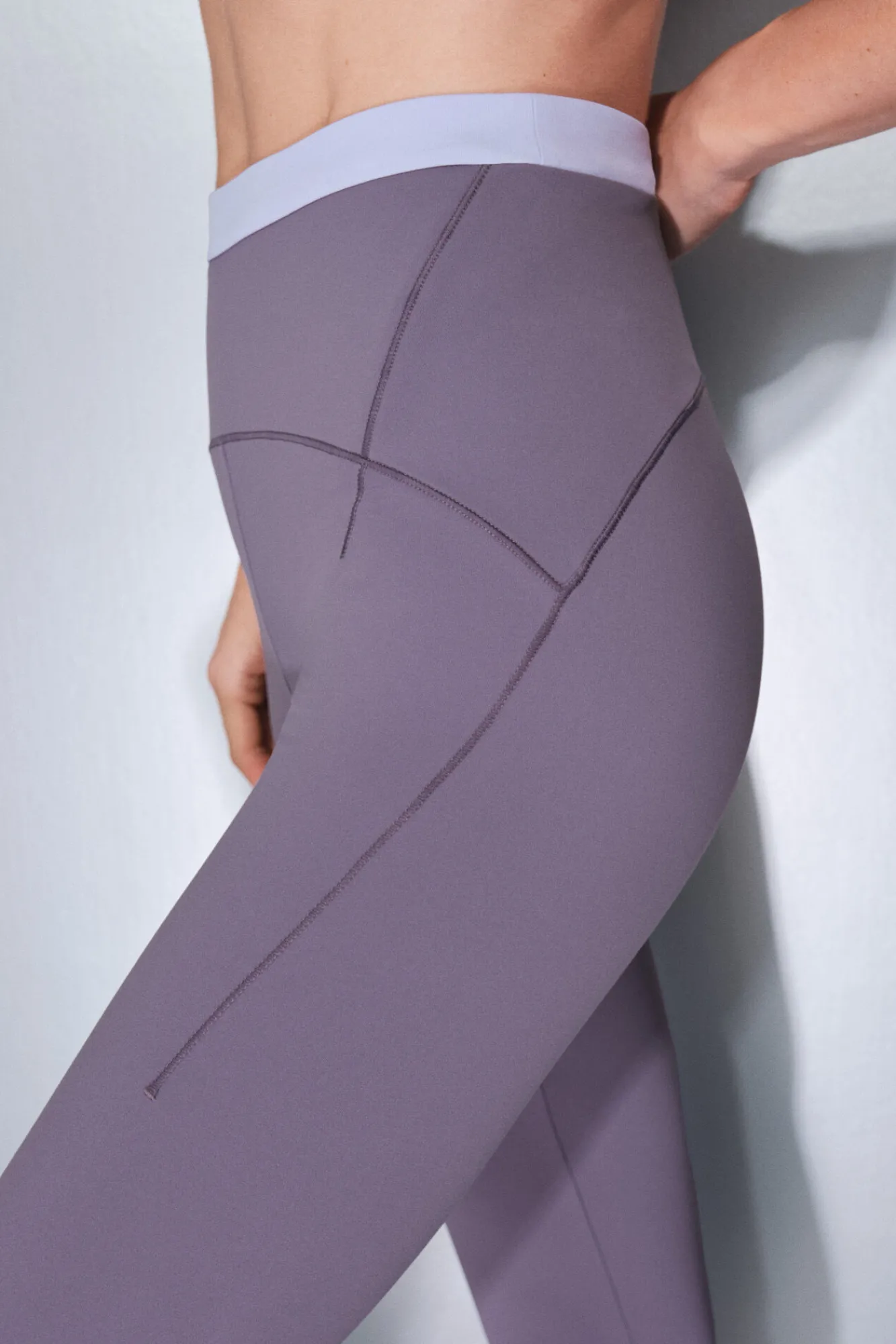 Dash and Stars Leggings SOFT MOVE crop lavanda