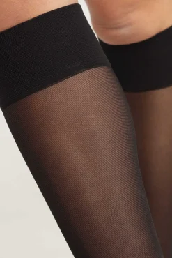 DIM Medias cortas negras rejilla con ribete Style