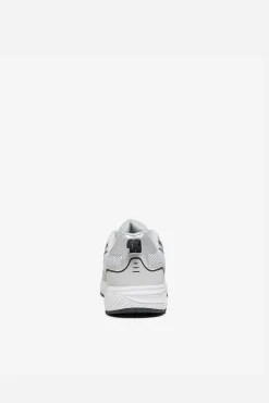 Mesh lace-up sports shoes
