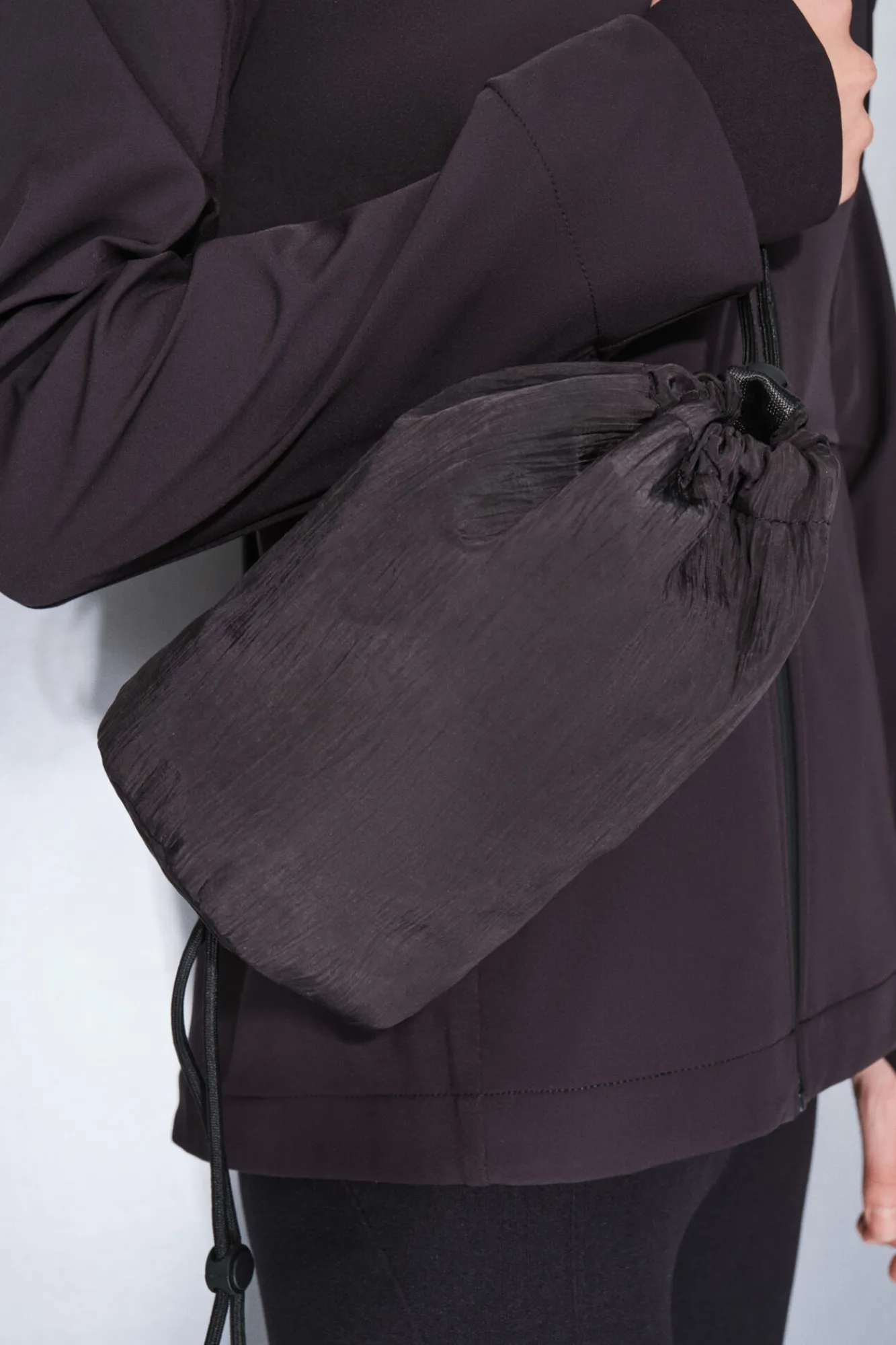 Dash and Stars Mini bolso bandolera nylon negro satinado