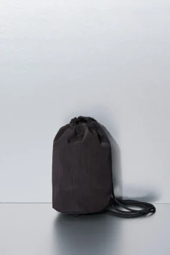 Dash and Stars Mini bolso bandolera nylon negro satinado