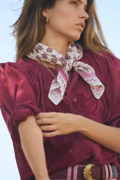 Hoss Intropia Miranda. Fular bandana estampada