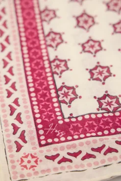 Hoss Intropia Miranda. Fular bandana estampada