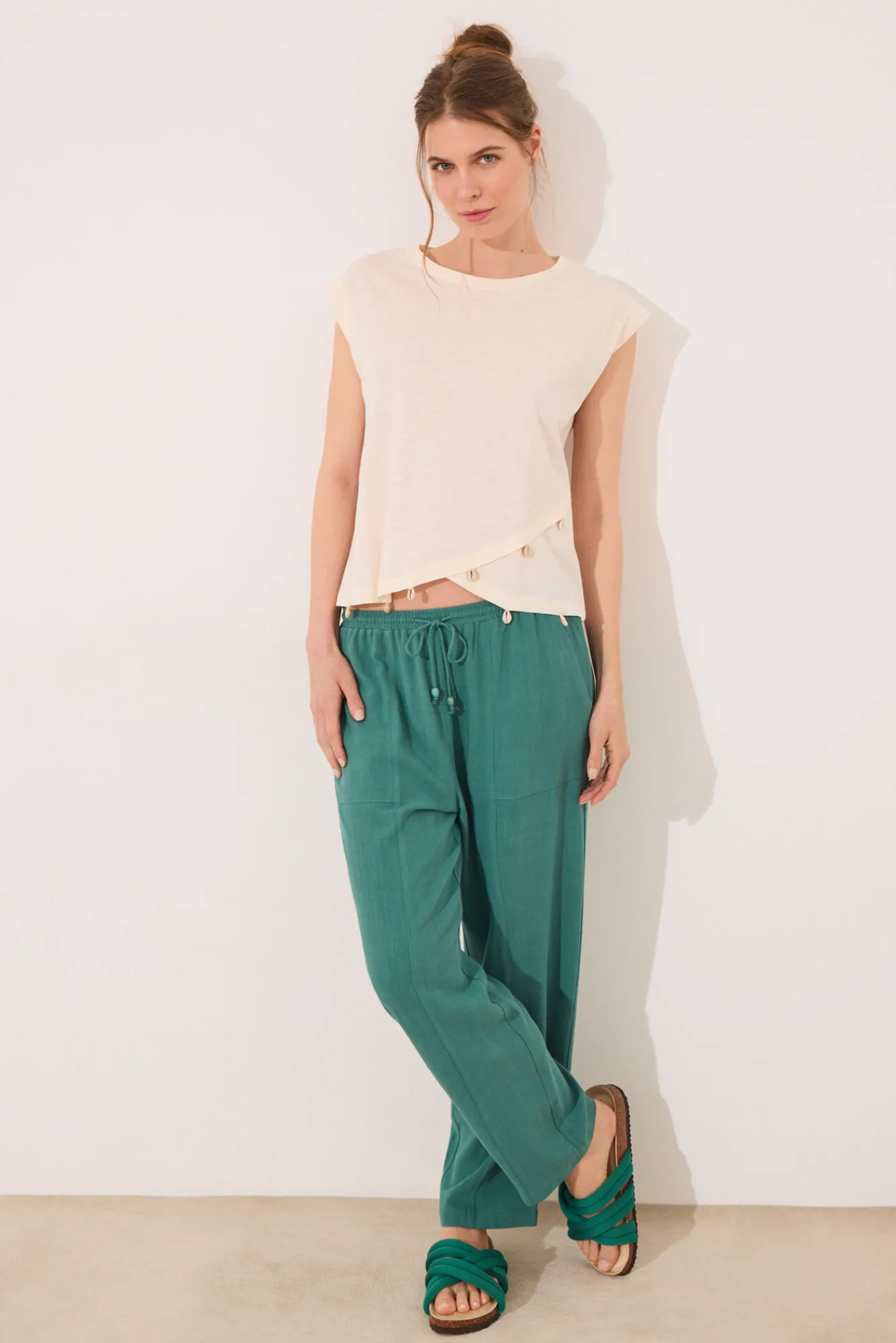 Women'secret Pantalón Capri lino y viscosa