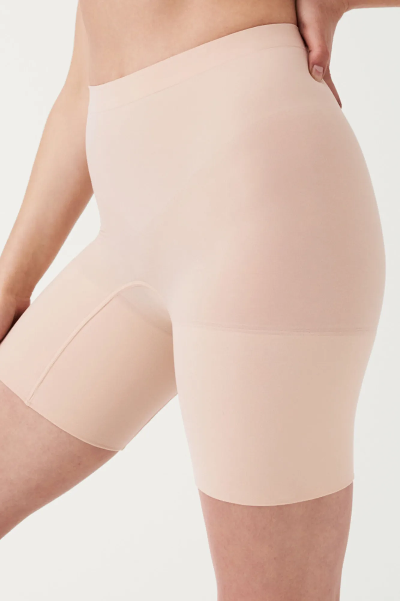 Spanx Pantalón corto a media pierna compresion media