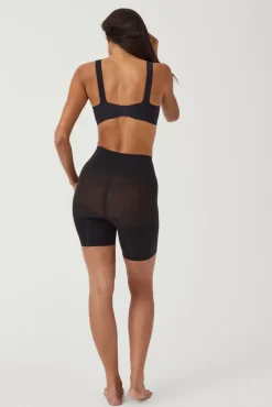 Spanx Pantalón corto a media pierna compresion media nude