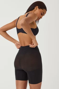 Spanx Pantalón corto a media pierna compresion media nude