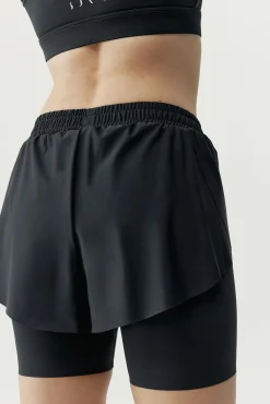 Born Living Yoga Pantalón corto Bikila