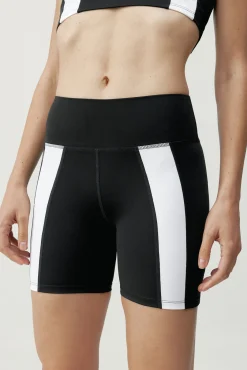 Born Living Yoga Pantalón corto Bindi