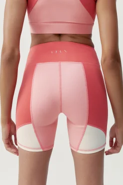 Born Living Yoga Pantalón corto Darana