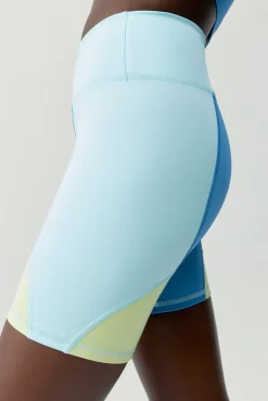 Born Living Yoga Pantalón corto Darana