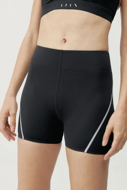 Born Living Yoga Pantalón corto Luna