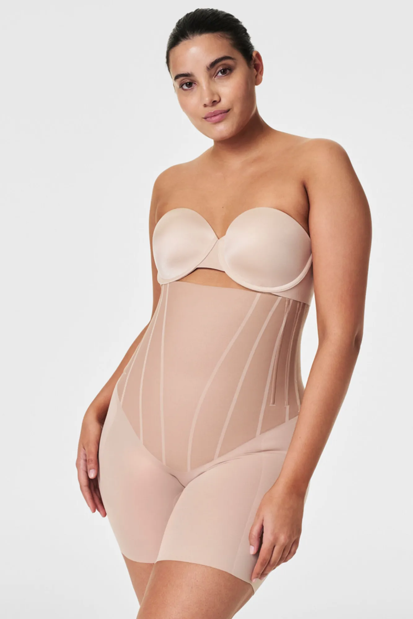 Spanx Pantalón corto moldeador invisible