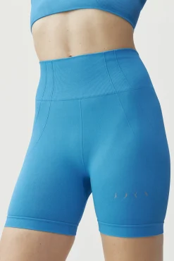 Born Living Yoga Pantalón corto Urdhva