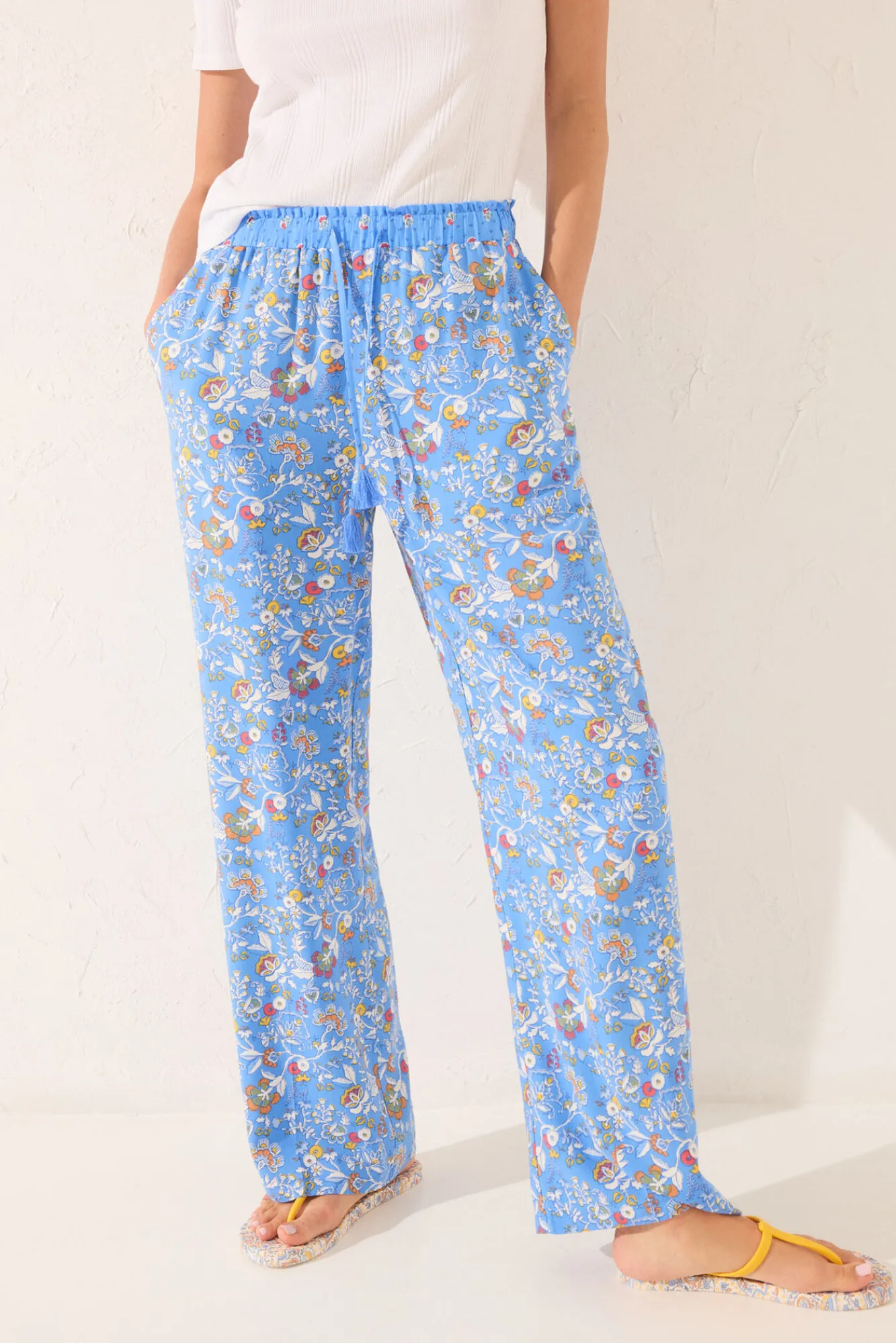 Women'secret Pantalón largo viscosa flores azul